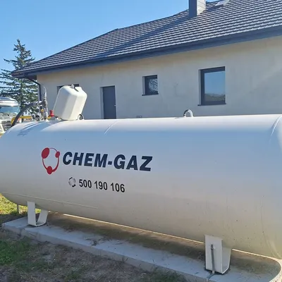 Dostawa i montaż zbiornika na gaz przy domu jednorodzinnym
