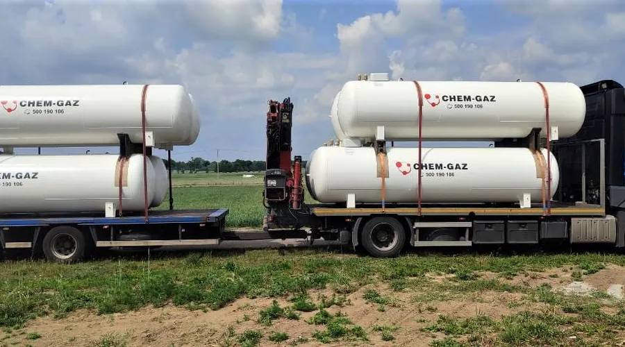 Transport zbiorników gazowych w terenie